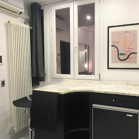 Studio Apartment Santa Caterina Bologna Bagian luar foto