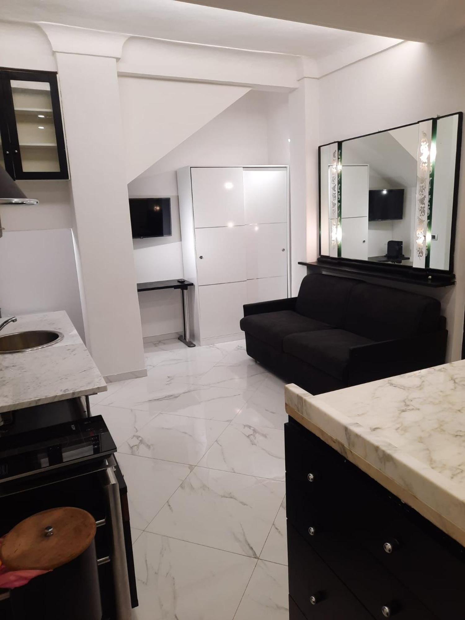 Studio Apartment Santa Caterina Bologna Bagian luar foto